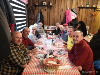 Stéphane VE2LBI, Marc VE2CKW, René VA2QR, Bernard VE2SMS, Richard VA2GRU, Patrice VE2ZPQ, Marc VE2IES, René VE2DTS, Christian VE2KIK, Bernard VE2BMO